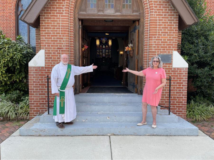 Rev. Deacon Peter Cornell and Sr Warden Linda Bennett