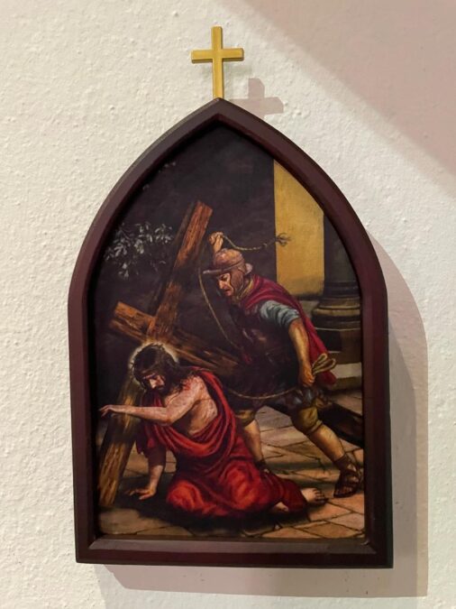 Station of the cross 3